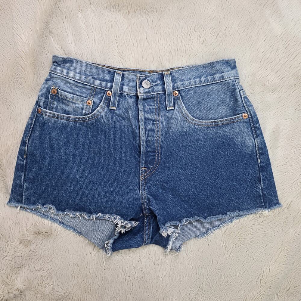 Levi's 501 Women Ombré Jean Shorts Size 26 Blue Button Fly Cut-Off Raw Hem